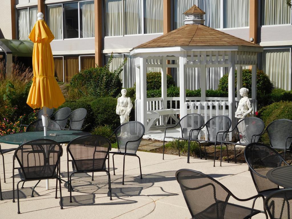 Wyndham Garden Greensboro Kültér fotó