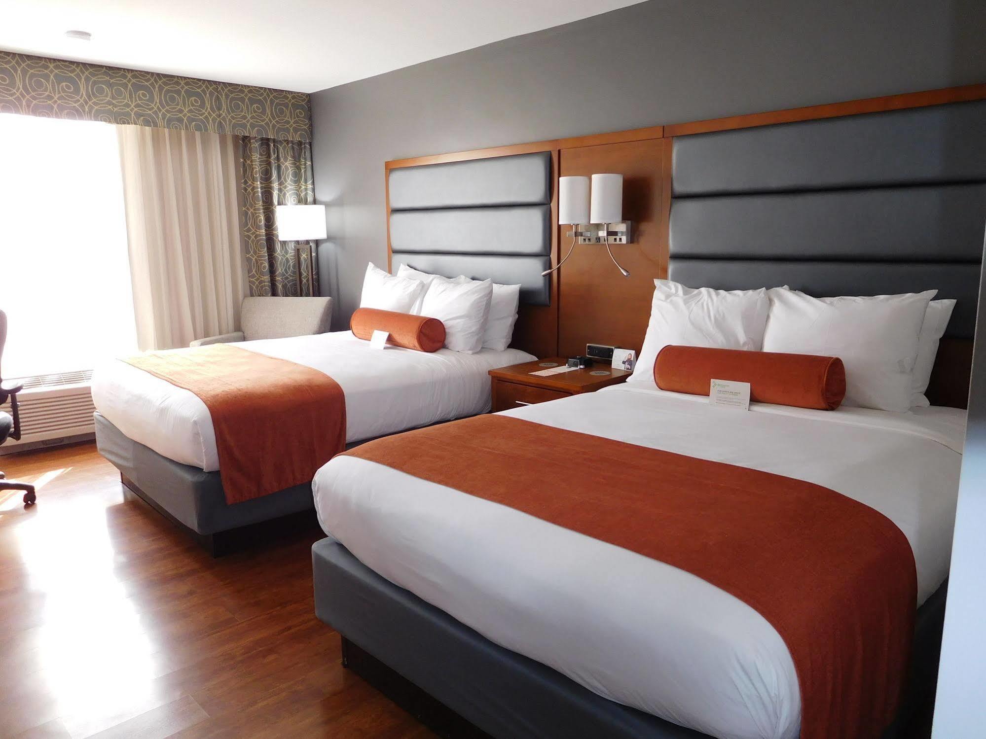 Wyndham Garden Greensboro Kültér fotó